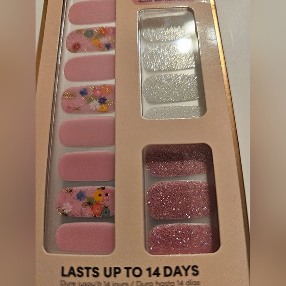 Dashing Diva Bug Off Gel Nail Stickers - Picture 2 of 6